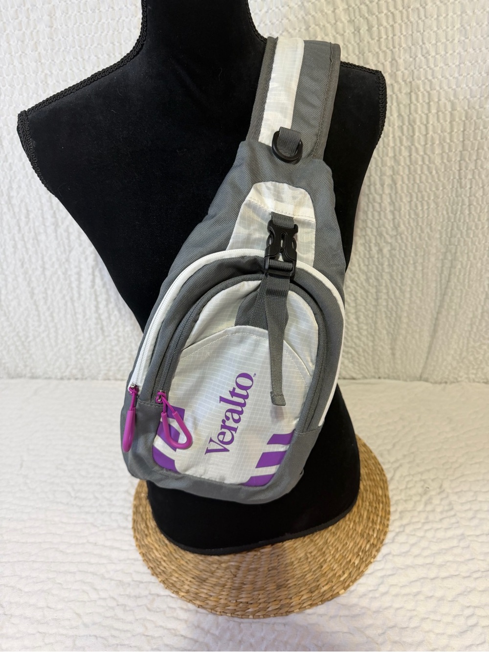 Sling back bag